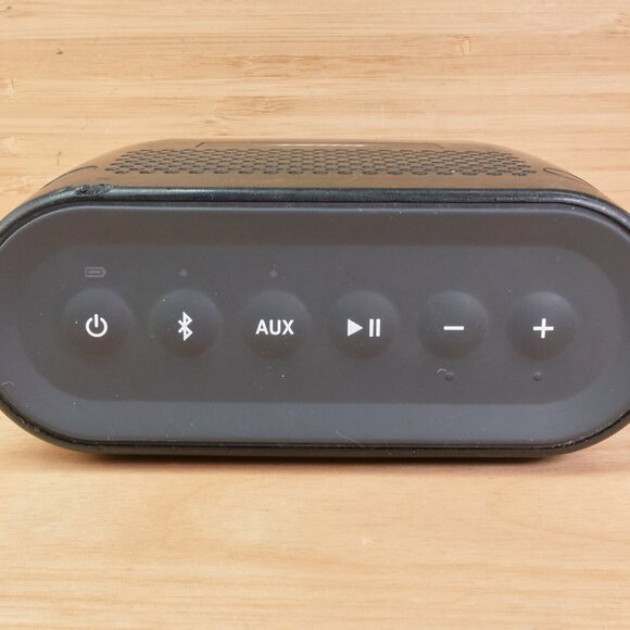 Bose SoundLink Color Bluetooth Speaker / Model 415859 / Tested Workin - Picture 3 of 11